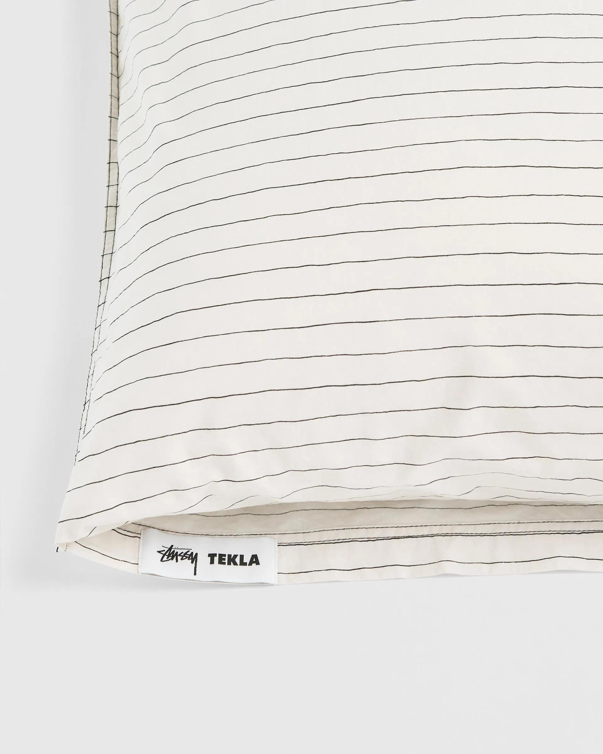 Tekla Fabrics Percale pillow sham – Hand Drawn Stripes