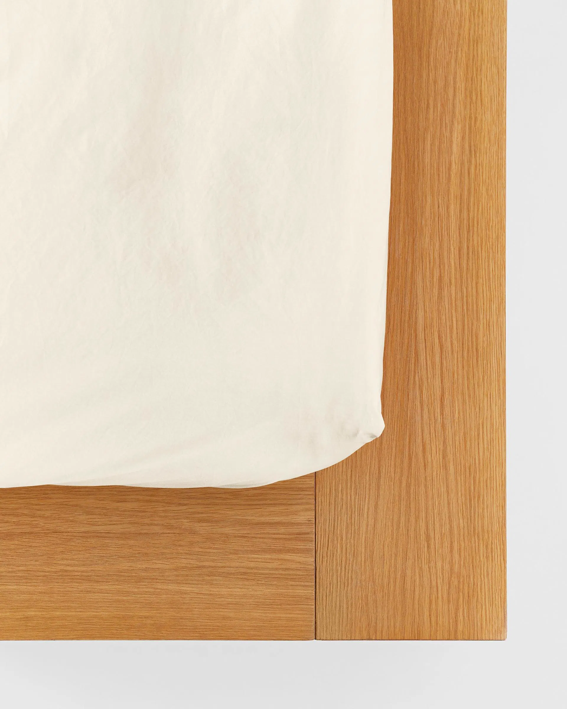 Tekla Fabrics Percale Fitted Sheet – Winter White