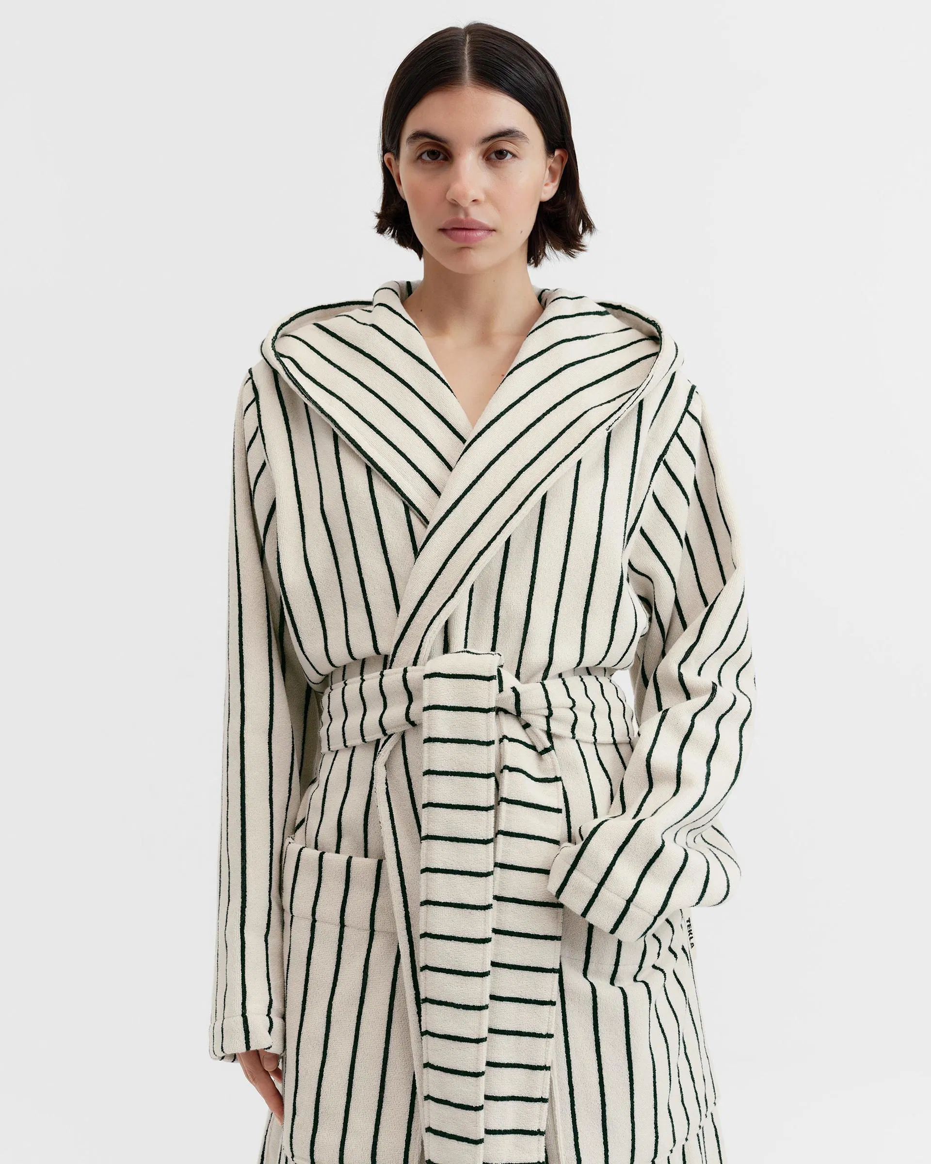 Tekla Fabrics Hooded bathrobe – striped – Racing Green Stripes