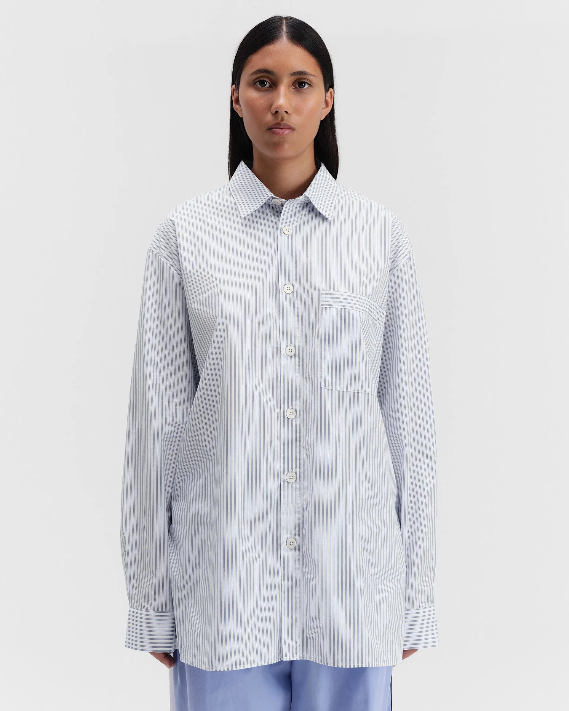 Tekla Fabrics Poplin loungewear – Relaxed long-sleeved shirt – Orchid Stripes