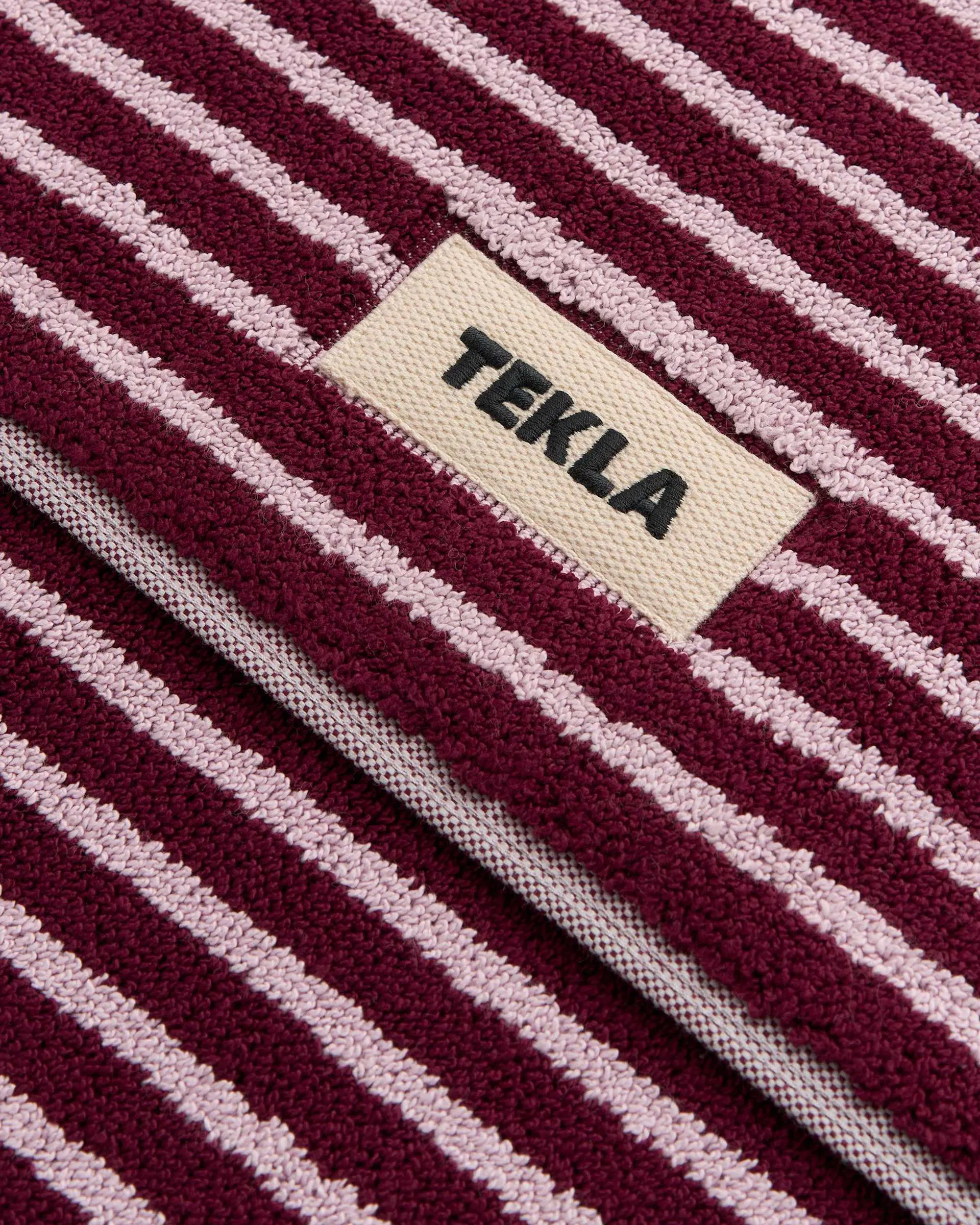Tekla Fabrics Bath mat - striped – Red and Rose