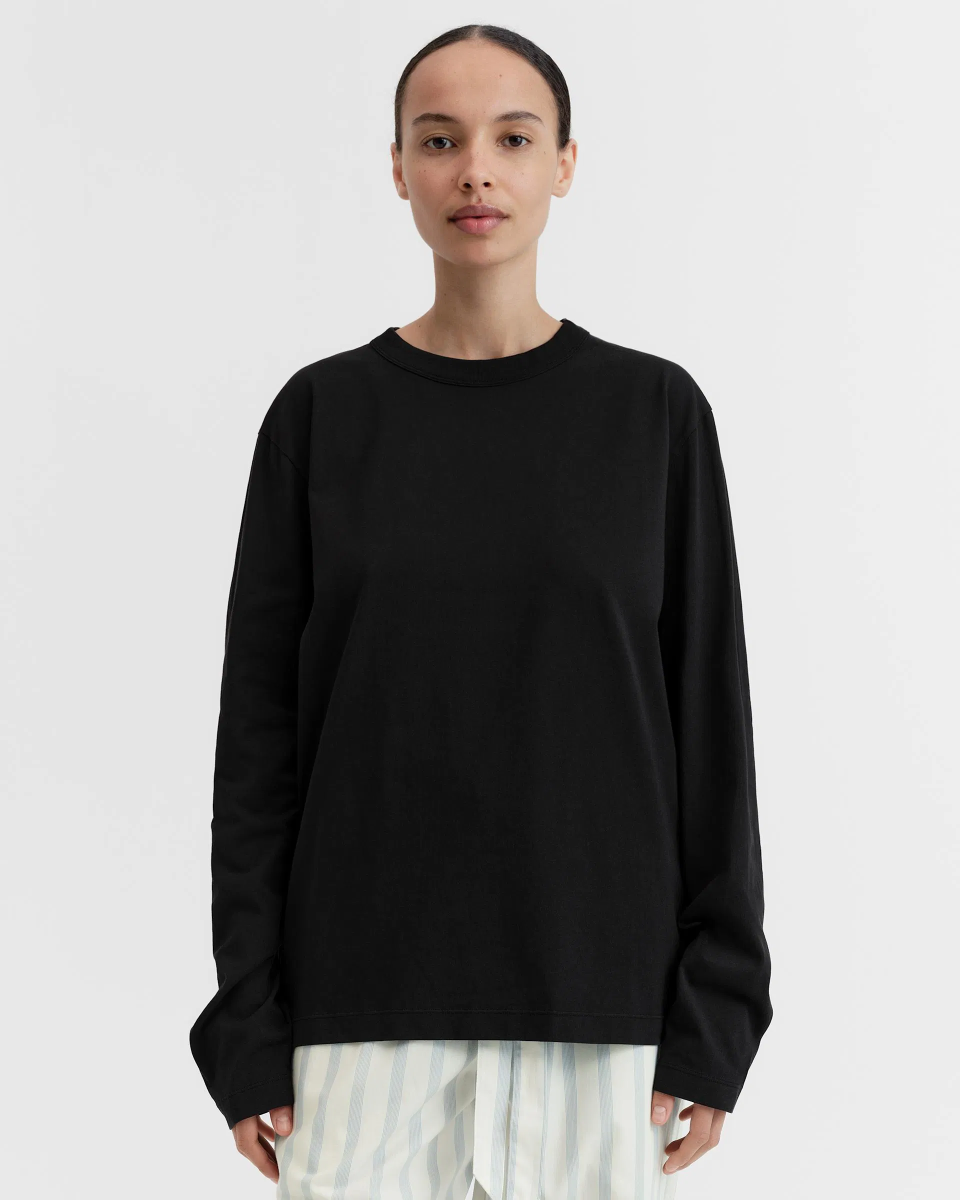 Tekla Fabrics Sleeping T-Shirt - Long Sleeved - Black
