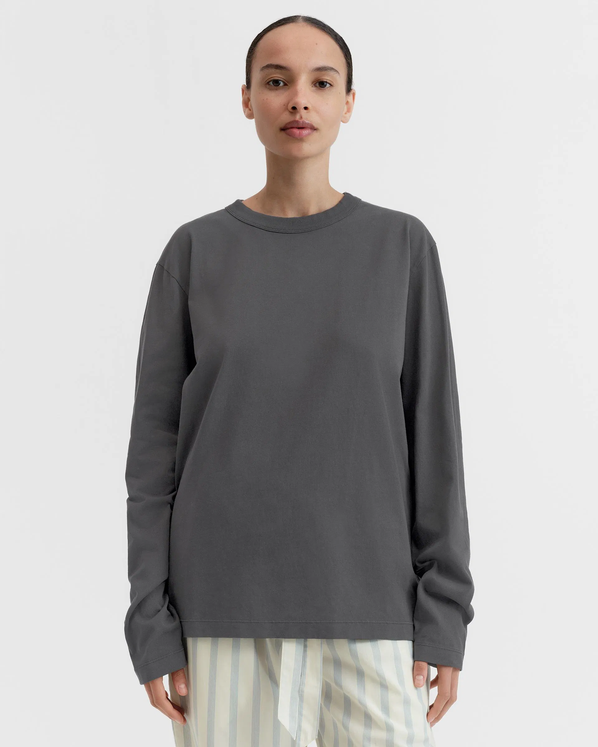 Tekla Fabrics Sleeping T-Shirt - Long Sleeved - Washed Black