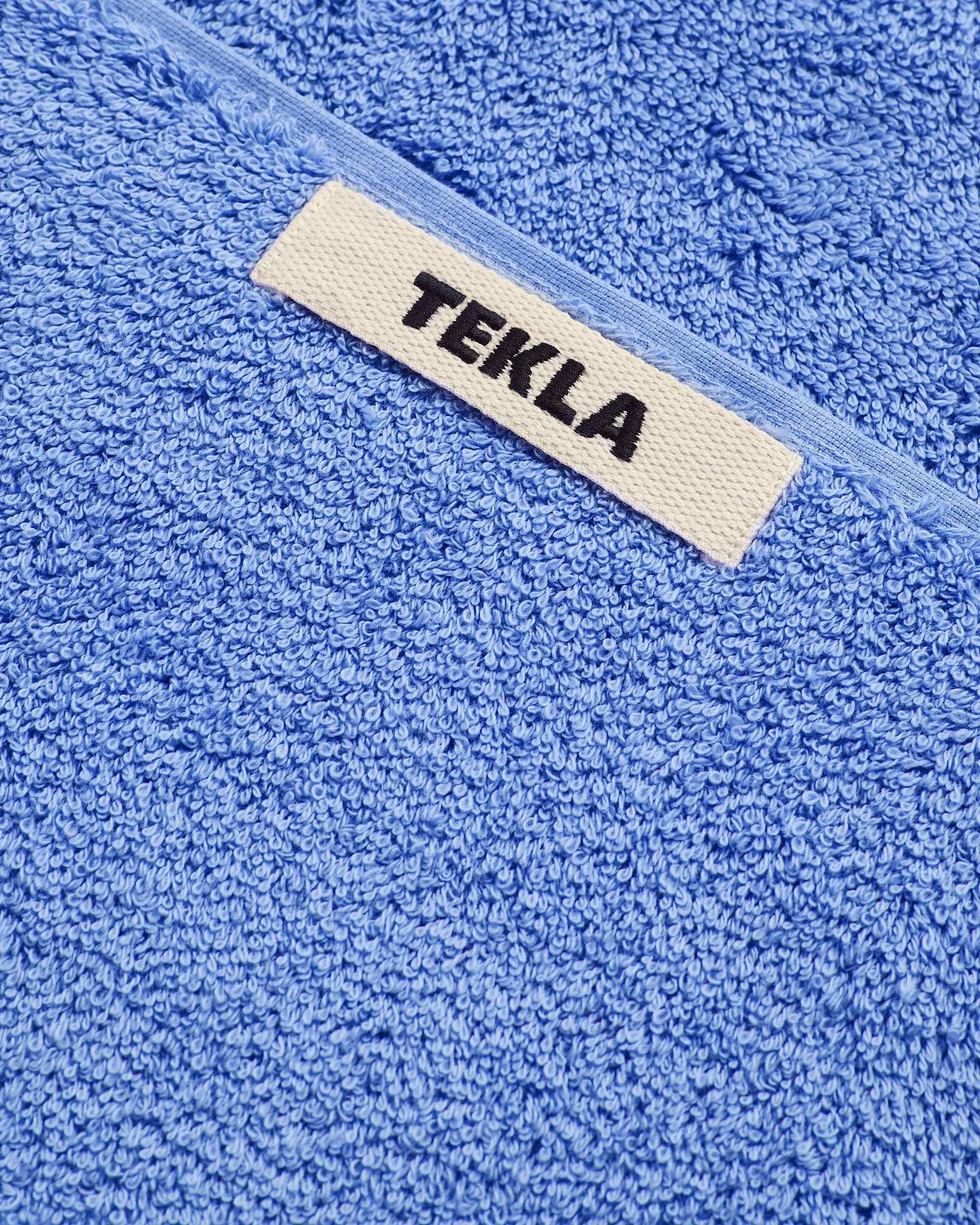 Tekla Fabrics Terry towel – solid – Clear Blue