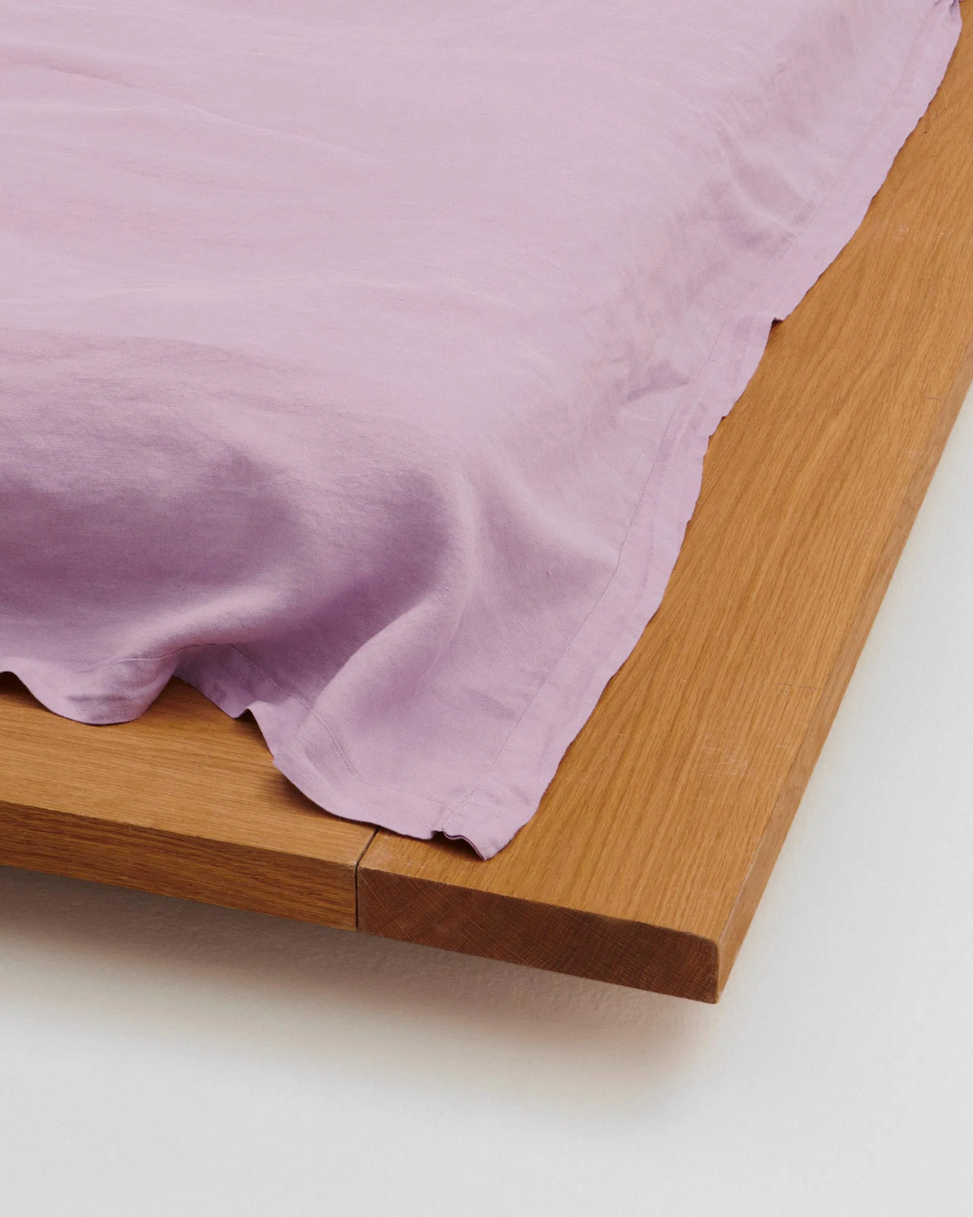 Tekla Fabrics Linen sheet – Dawn Purple