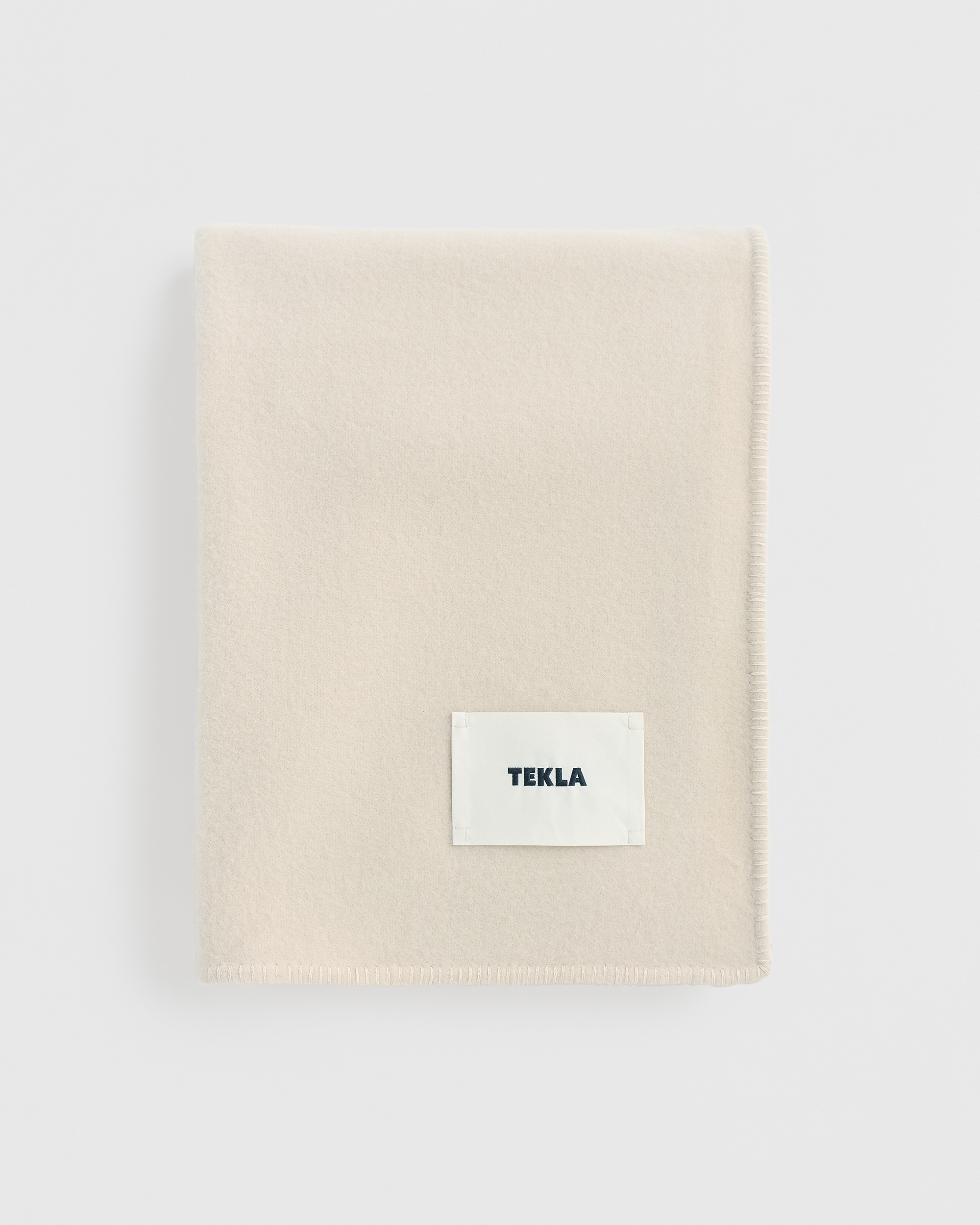 imgi 278 Tekla Lambswool Blanket Snow 1